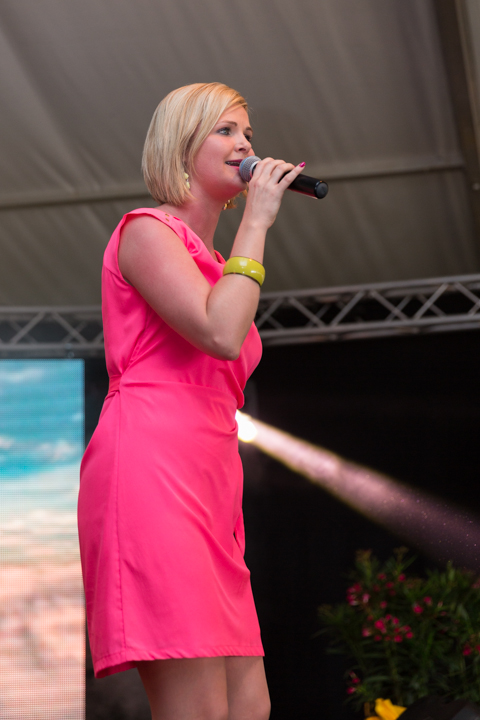 Eveline Cannoot @ Wortegemsen Feesten, picture 20, photographed by Guy Danneels - FrontView Magazine