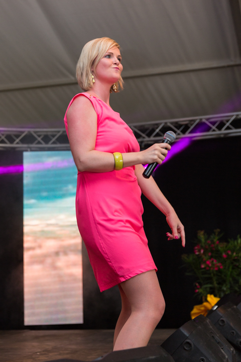 Eveline Cannoot @ Wortegemsen Feesten, picture 21, photographed by Guy Danneels - FrontView Magazine