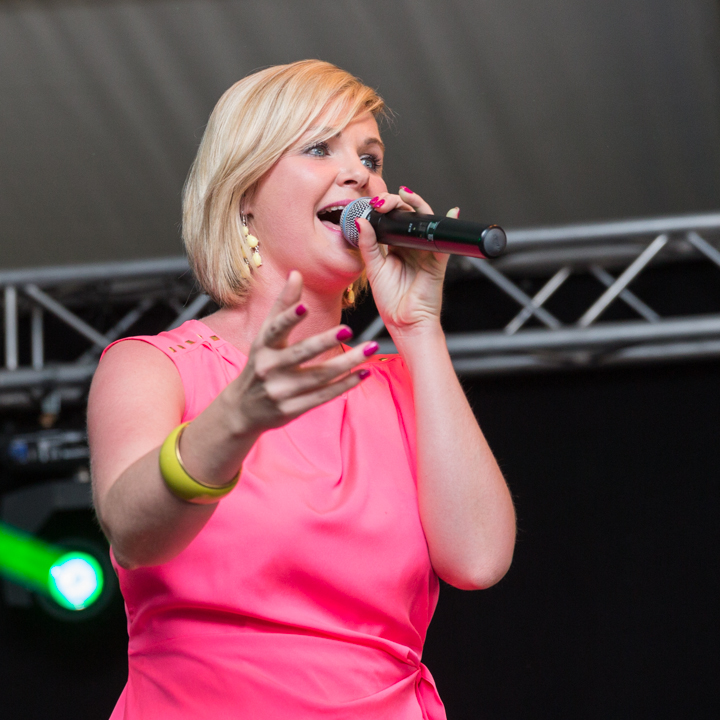 Eveline Cannoot @ Wortegemsen Feesten, picture 25, photographed by Guy Danneels - FrontView Magazine