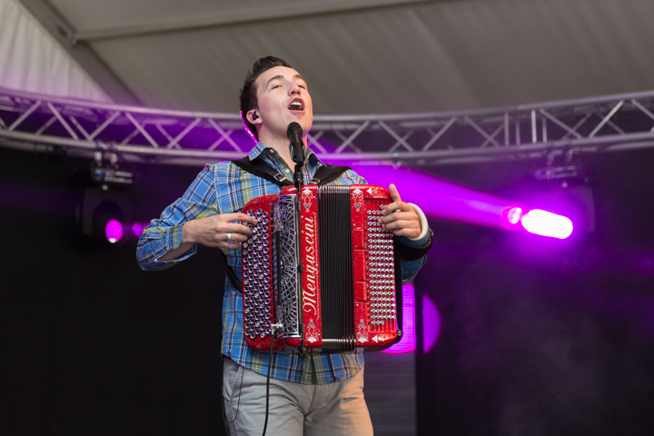 Matthias Lens @ Wortegemsen Feesten, picture 6, photographed by Guy Danneels - FrontView Magazine