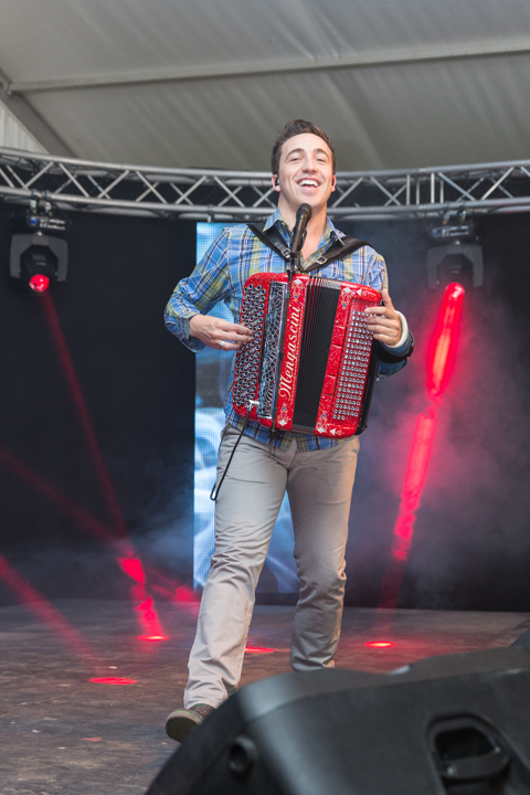 Matthias Lens @ Wortegemsen Feesten, picture 9, photographed by Guy Danneels - FrontView Magazine