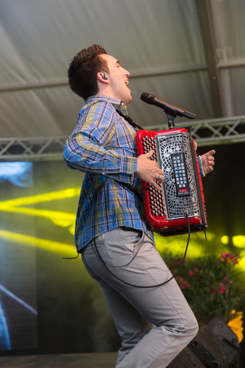 Matthias Lens @ Wortegemsen Feesten, picture 10, photographed by Guy Danneels - FrontView Magazine