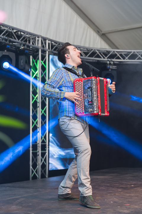 Matthias Lens @ Wortegemsen Feesten, picture 11, photographed by Guy Danneels - FrontView Magazine