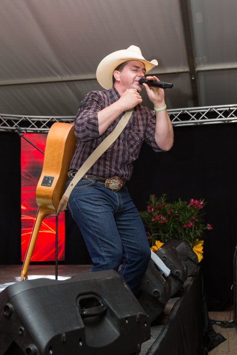 Robby Longo @ Wortegemsen Feesten, picture 9, photographed by Guy Danneels - FrontView Magazine
