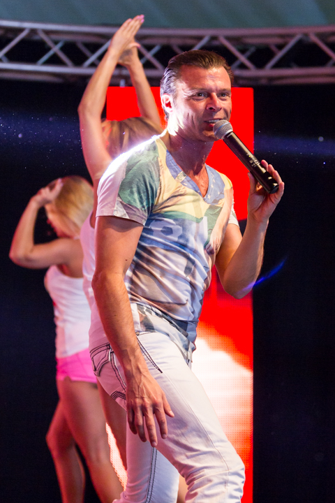 Swoop @ Wortegemsen Feesten, picture 5, photographed by Guy Danneels - FrontView Magazine