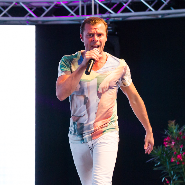 Swoop @ Wortegemsen Feesten, picture 6, photographed by Guy Danneels - FrontView Magazine