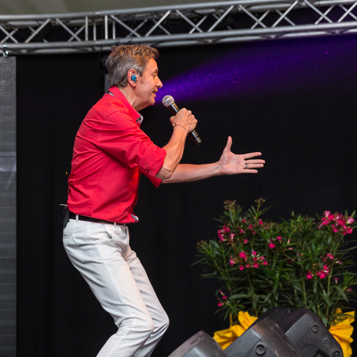 Willy Sommers @ Wortegemsen Feesten, picture 4, photographed by Guy Danneels - FrontView Magazine