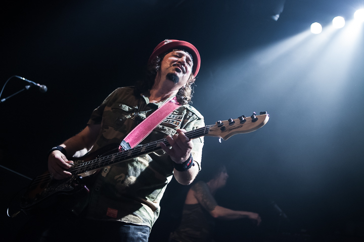 Jake E. Lee’s Red Dragon Cartel @ 013, picture 10, photographed by Dorien Goetschalckx - FrontView Magazine