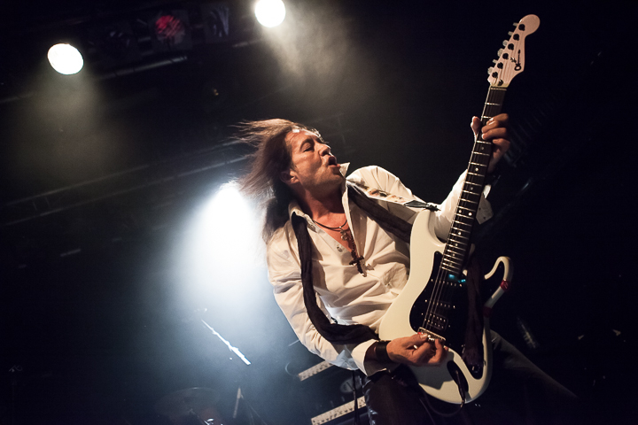 Jake E. Lee’s Red Dragon Cartel @ 013, picture 15, photographed by Dorien Goetschalckx - FrontView Magazine