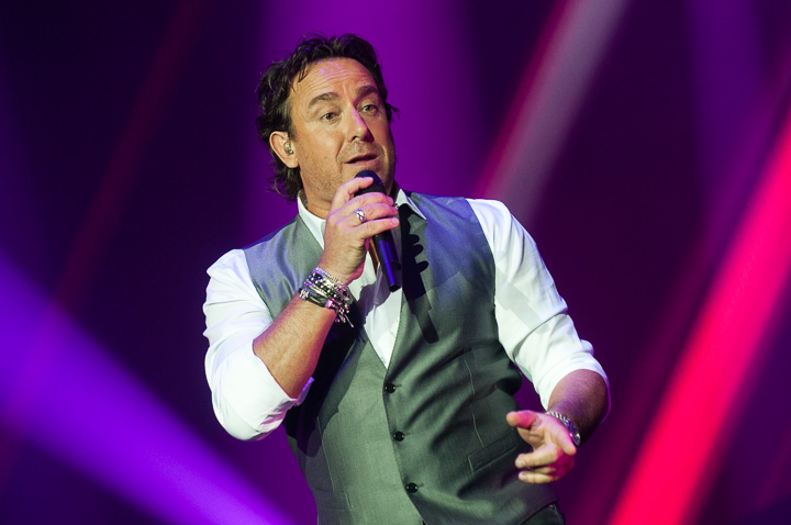 Marco Borsato - Duizend Spiegels Tour @ Sportpaleis Antwerpen, picture 4, photographed by Dimitri Vanlommel - FrontView Magazine