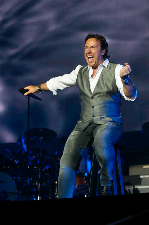 Marco Borsato - Duizend Spiegels Tour @ Sportpaleis Antwerpen, picture 18, photographed by Dimitri Vanlommel - FrontView Magazine