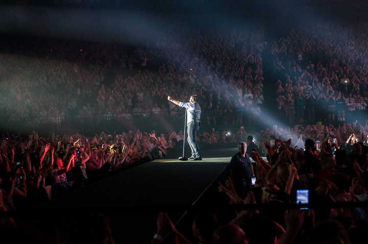 Marco Borsato - Duizend Spiegels Tour @ Sportpaleis Antwerpen, picture 33, photographed by Dimitri Vanlommel - FrontView Magazine