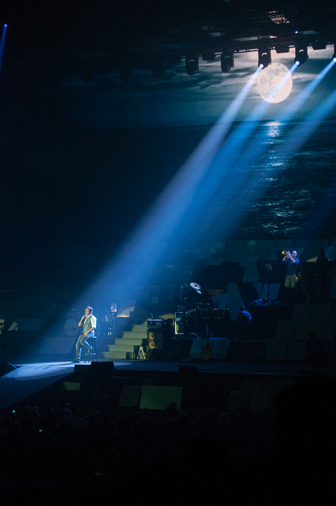 Marco Borsato - Duizend Spiegels Tour @ Sportpaleis Antwerpen, picture 48, photographed by Dimitri Vanlommel - FrontView Magazine