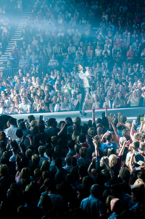 Marco Borsato - Duizend Spiegels Tour @ Sportpaleis Antwerpen, picture 52, photographed by Dimitri Vanlommel - FrontView Magazine