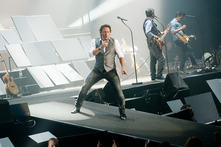 Marco Borsato - Duizend Spiegels Tour @ Sportpaleis Antwerpen, picture 56, photographed by Dimitri Vanlommel - FrontView Magazine