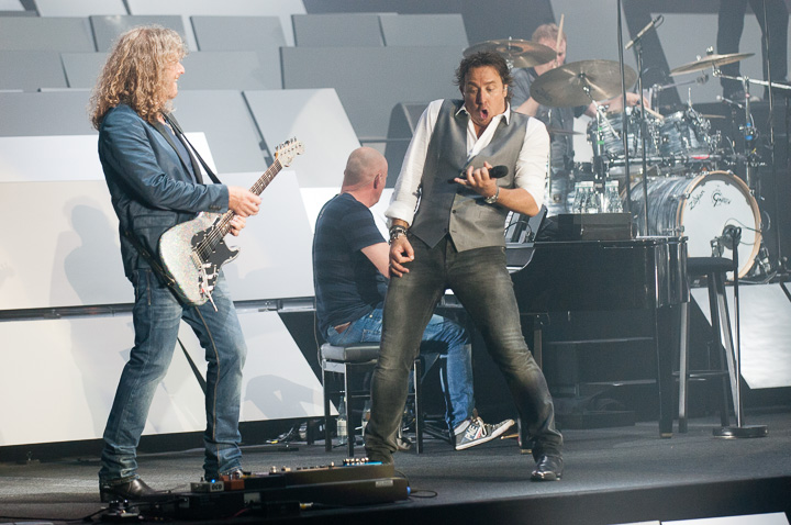 Marco Borsato - Duizend Spiegels Tour @ Sportpaleis Antwerpen, picture 58, photographed by Dimitri Vanlommel - FrontView Magazine