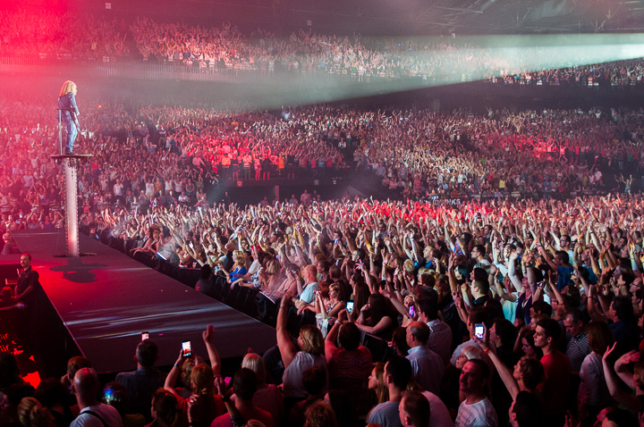 Marco Borsato - Duizend Spiegels Tour @ Sportpaleis Antwerpen, picture 61, photographed by Dimitri Vanlommel - FrontView Magazine