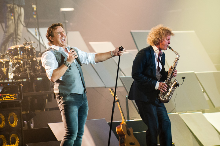 Marco Borsato - Duizend Spiegels Tour @ Sportpaleis Antwerpen, picture 65, photographed by Dimitri Vanlommel - FrontView Magazine