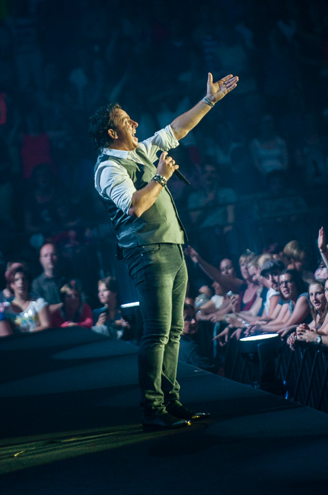 Marco Borsato - Duizend Spiegels Tour @ Sportpaleis Antwerpen, picture 70, photographed by Dimitri Vanlommel - FrontView Magazine