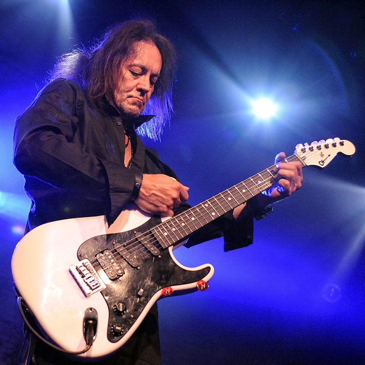 Jake E Lee's Red Dragon Cartel @ Maastricht, picture 1, photographed by Paul Nouwen - FrontView Magazine
