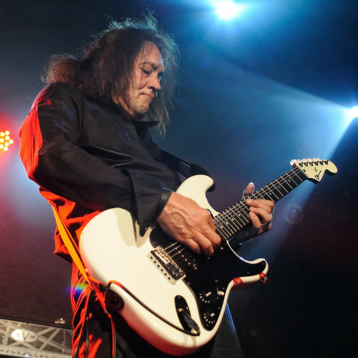 Jake E Lee's Red Dragon Cartel @ Maastricht, picture 8, photographed by Paul Nouwen - FrontView Magazine