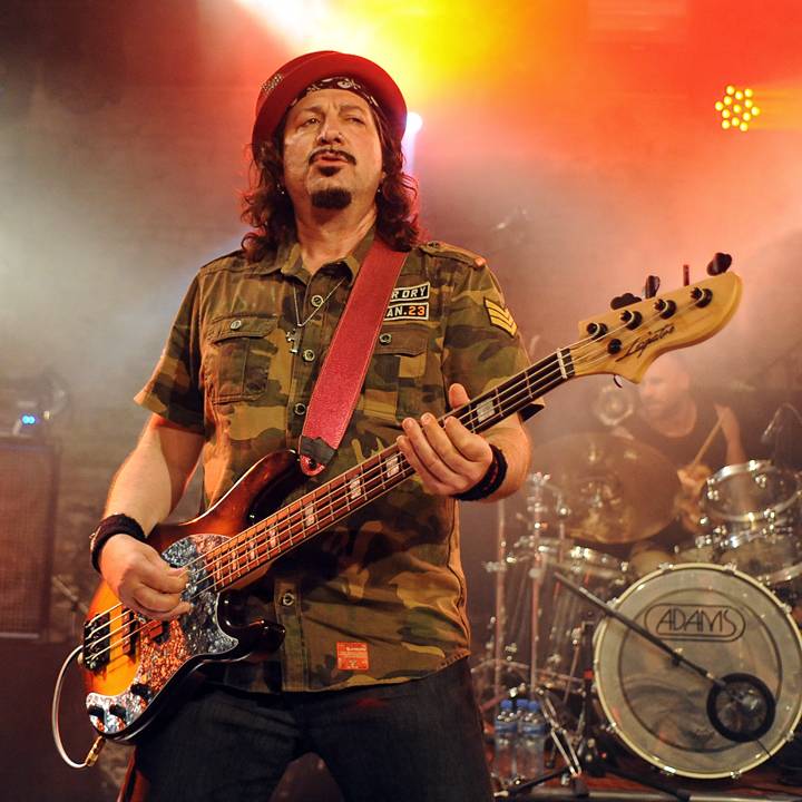 Jake E Lee's Red Dragon Cartel @ Maastricht, picture 11, photographed by Paul Nouwen - FrontView Magazine
