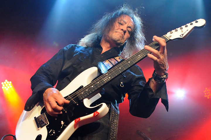 Jake E Lee's Red Dragon Cartel @ Maastricht, picture 12, photographed by Paul Nouwen - FrontView Magazine