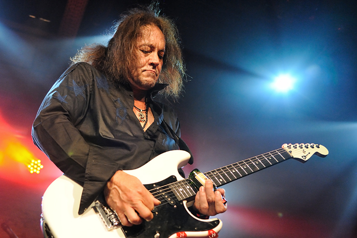 Jake E Lee's Red Dragon Cartel @ Maastricht, picture 14, photographed by Paul Nouwen - FrontView Magazine