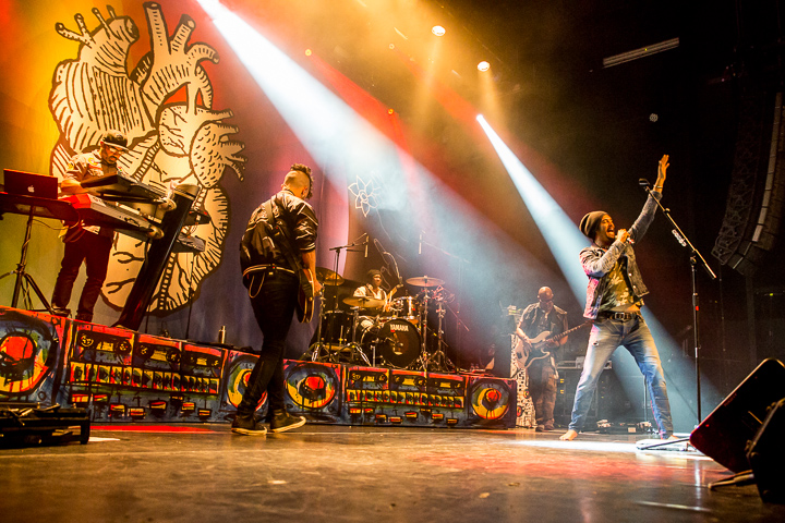 Michael Franti & Spearhead @ Het Depot, picture 4, photographed by Kurt Jacobs - FrontView Magazine