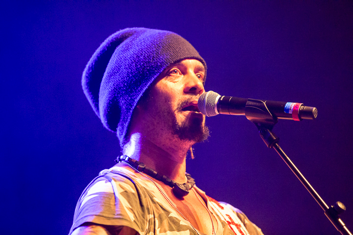 Michael Franti & Spearhead @ Het Depot, picture 11, photographed by Kurt Jacobs - FrontView Magazine