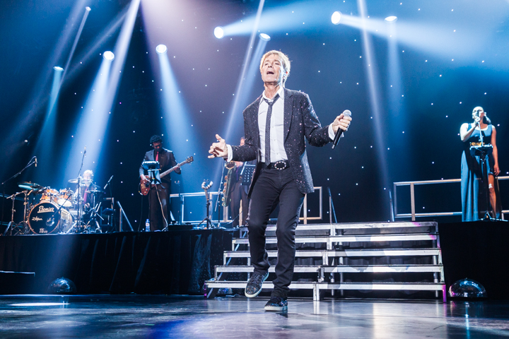 Cliff Richard @ Expo Brussel Paleis 12, foto 13, foto's door Guy Danneels - FrontView Magazine