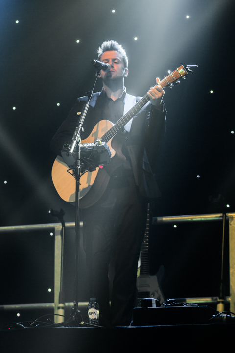 Cliff Richard @ Expo Brussel Paleis 12, foto 35, foto's door Guy Danneels - FrontView Magazine