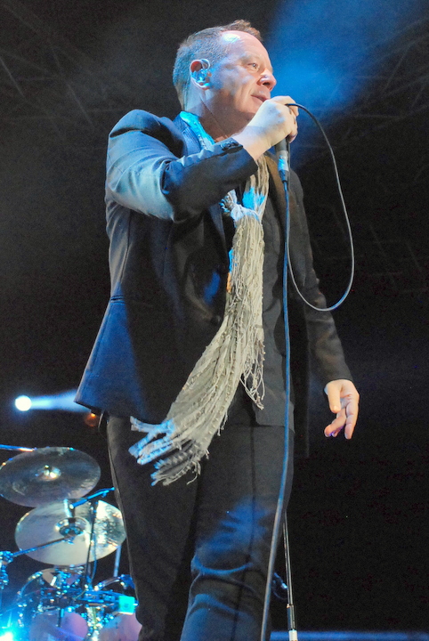 Simple Minds @ Retropop 2014, picture 10, photographed by Peter Minnebo - FrontView Magazine