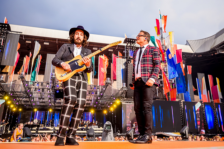 Guus Meeuwis - Groots met een zachte G @ Philips Stadion Eindhoven, foto 6, foto's door Elke Briers - FrontView Magazine