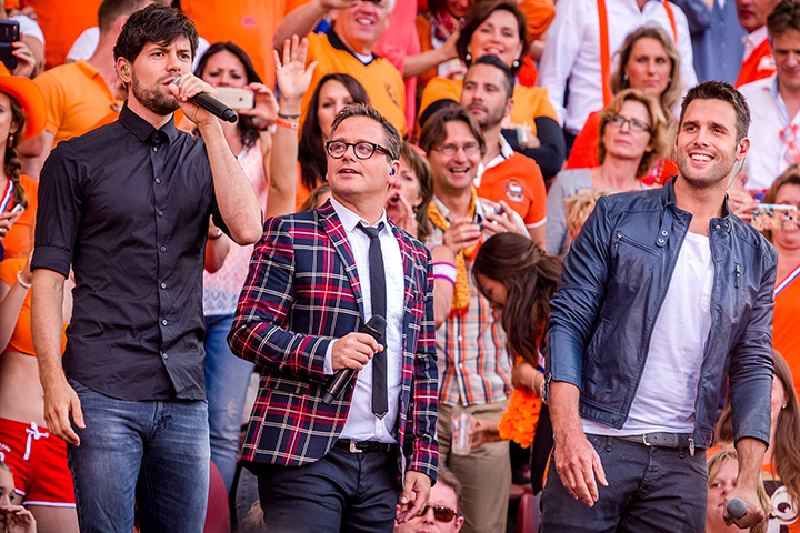 Guus Meeuwis - Groots met een zachte G @ Philips Stadion Eindhoven, foto 17, foto's door Elke Briers - FrontView Magazine