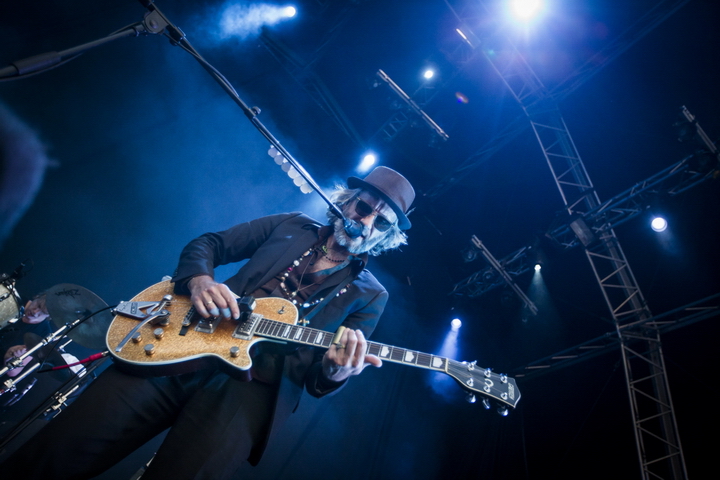 Vestrock 2014 dag 1 bands @ Hulst, foto 77, foto's door sven dullaert - FrontView Magazine