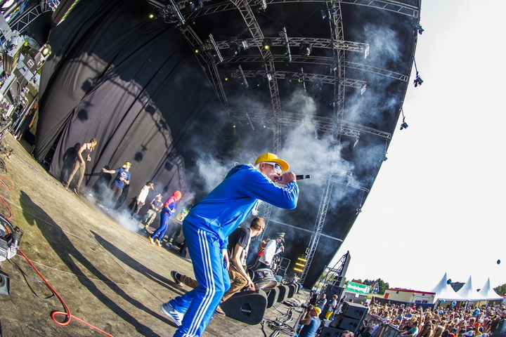 Vestrock 2014 dag 2 @ Hulst, picture 11, photographed by sven dullaert - FrontView Magazine