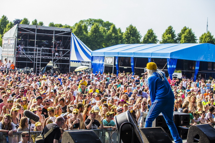 Vestrock 2014 dag 2 @ Hulst, picture 15, photographed by sven dullaert - FrontView Magazine