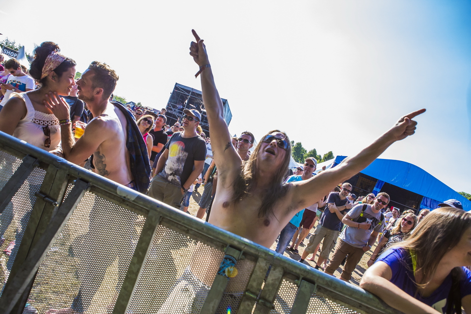 Vestrock 2014 sfeer @ Hulst, picture 6, photographed by sven dullaert - FrontView Magazine