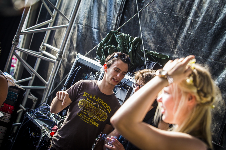 Vestrock 2014 sfeer @ Hulst, picture 11, photographed by sven dullaert - FrontView Magazine