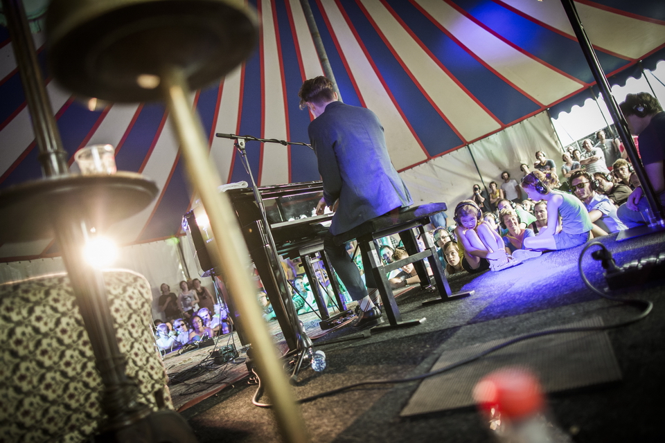 Vestrock 2014 sfeer @ Hulst, picture 24, photographed by sven dullaert - FrontView Magazine