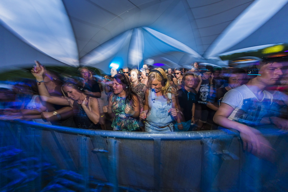 Vestrock 2014 sfeer @ Hulst, picture 34, photographed by sven dullaert - FrontView Magazine