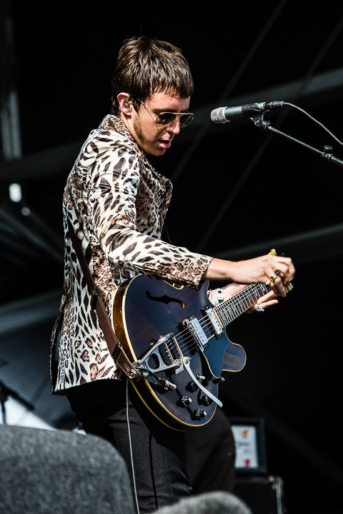 Miles Kane @ Best Kept Secret 2014, picture 2, photographed by Edwin Houdevelt - FrontView Magazine