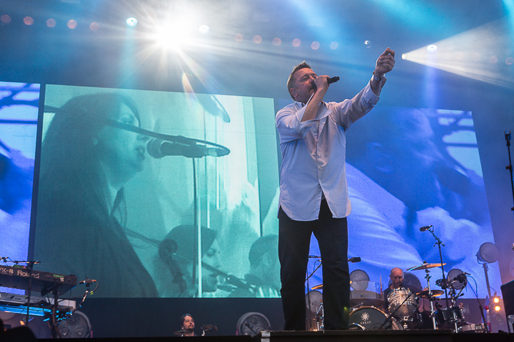 Elbow @ Best Kept Secret 2014, picture 34, photographed by Edwin Houdevelt - FrontView Magazine