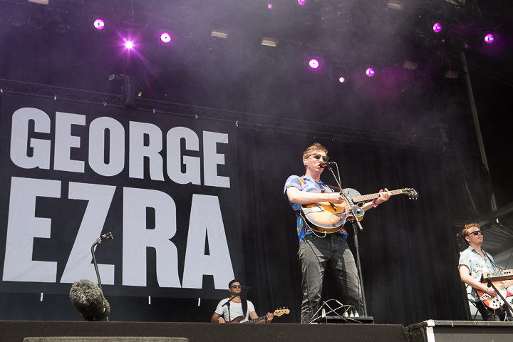 George Ezra @ Best Kept Secret 2014, picture 9, photographed by Edwin Houdevelt - FrontView Magazine