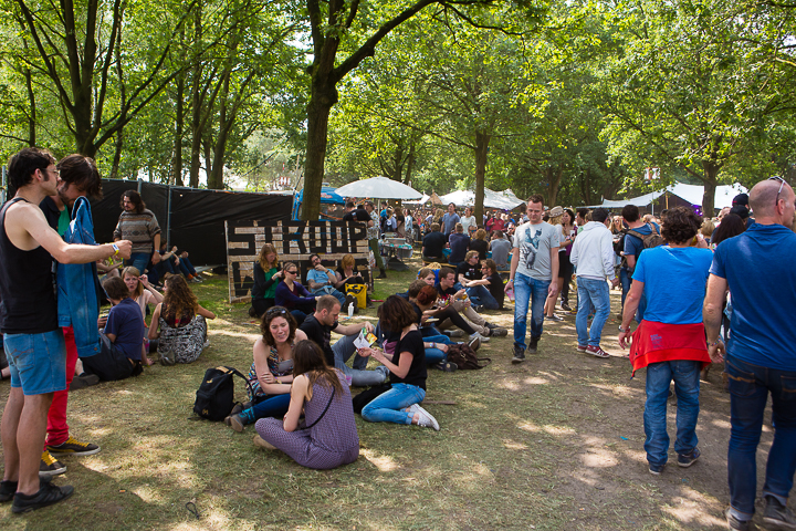 Sfeer & Publiek @ Best Kept Secret 2014, picture 16, photographed by Edwin Houdevelt - FrontView Magazine