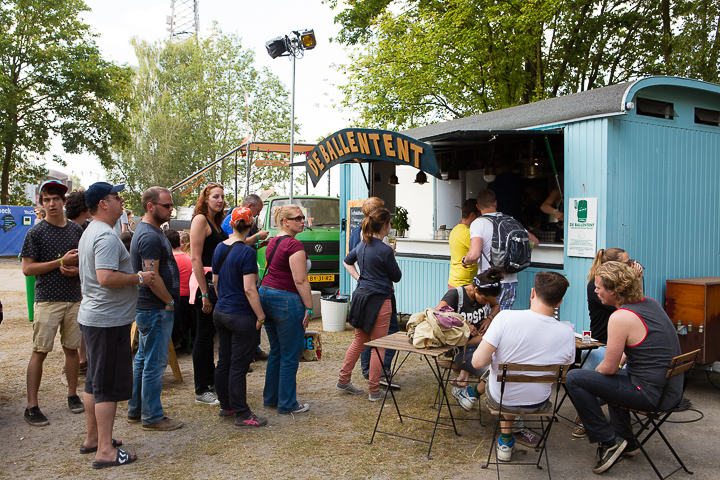 Sfeer & Publiek @ Best Kept Secret 2014, picture 24, photographed by Edwin Houdevelt - FrontView Magazine