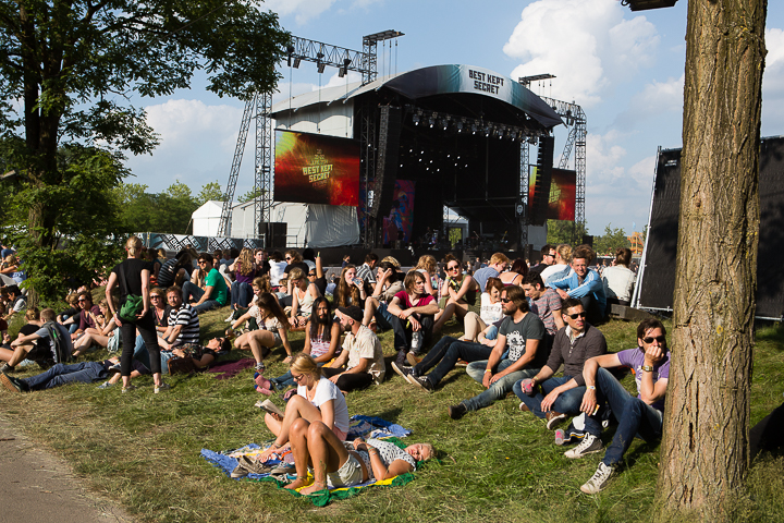 Sfeer & Publiek @ Best Kept Secret 2014, picture 30, photographed by Edwin Houdevelt - FrontView Magazine