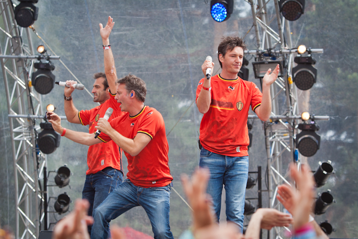 De Romeo's & Sam Gooris @ pennenzakkenrock 2014, foto 17, foto's door Carine Wouters - FrontView Magazine