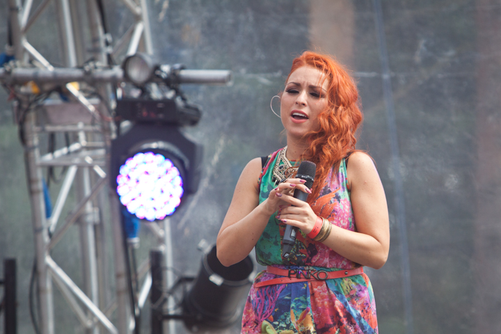 2 Fabiola @ pennenzakkenrock 2014, picture 2, photographed by Carine Wouters - FrontView Magazine